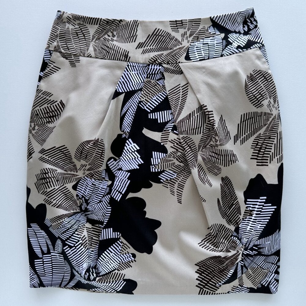 Le Chateau Floral Tulip Skirt